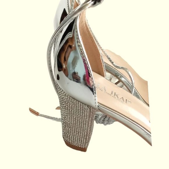 Lala Ikai Evening Shoes Silver with Ankle Straps Sequin Heels NWOTs - Picture 9 of 12
